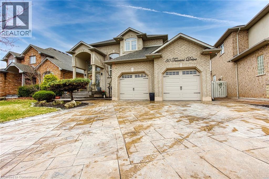 Photo 4 of 50 Tuscani Drive, Hamilton ON