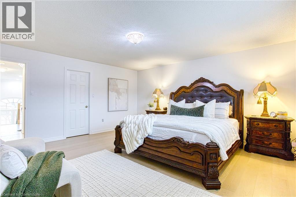 Photo 47 of 50 Tuscani Drive, Hamilton ON