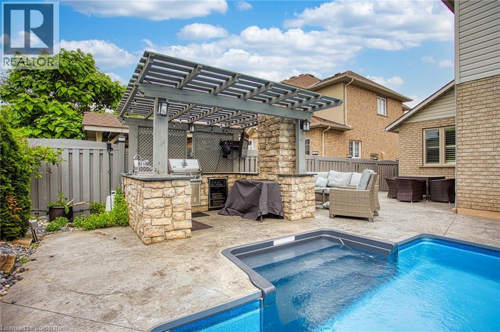 Photo 42 of 50 Tuscani Drive, Hamilton ON