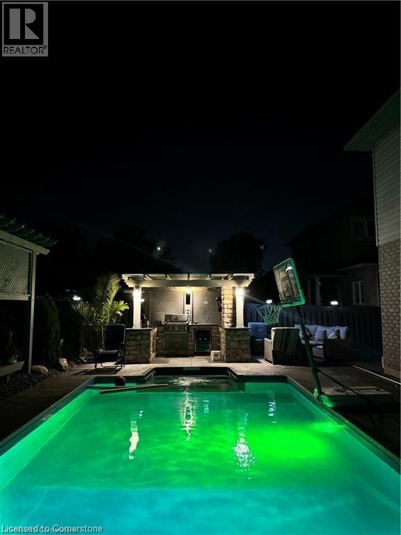 Photo 35 of 50 Tuscani Drive, Hamilton ON