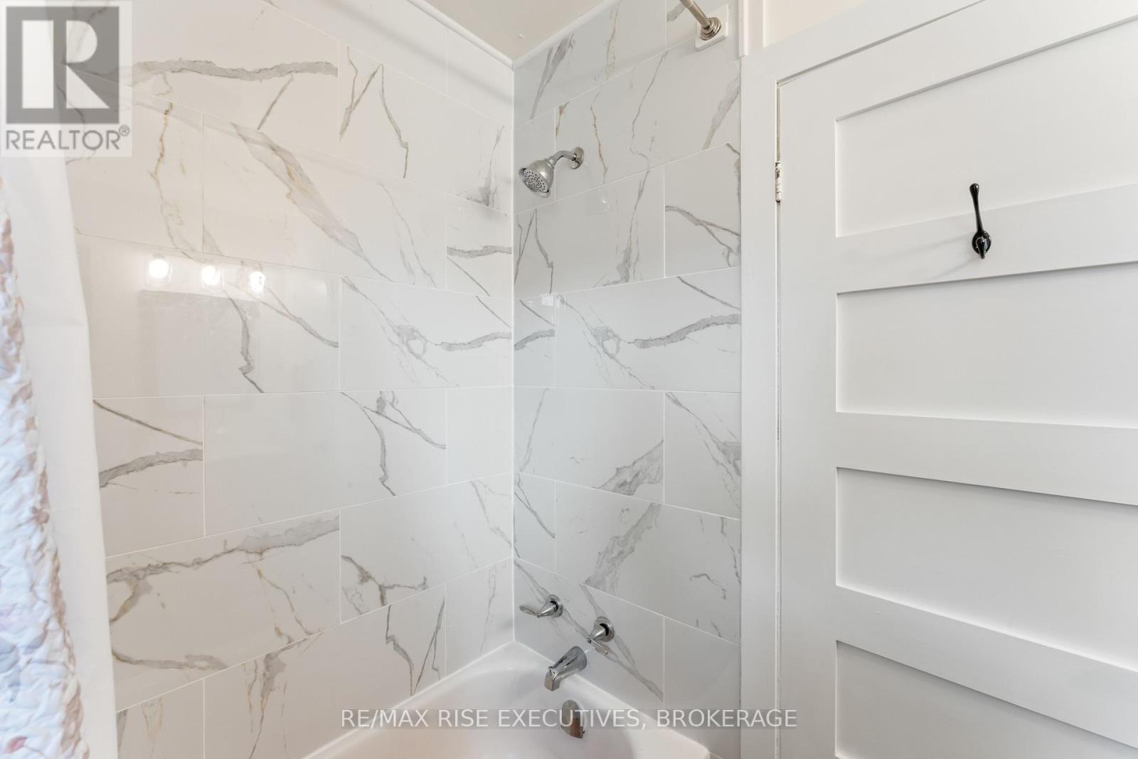 Photo 6 of 1267 Leyton Avenue, Kingston ON