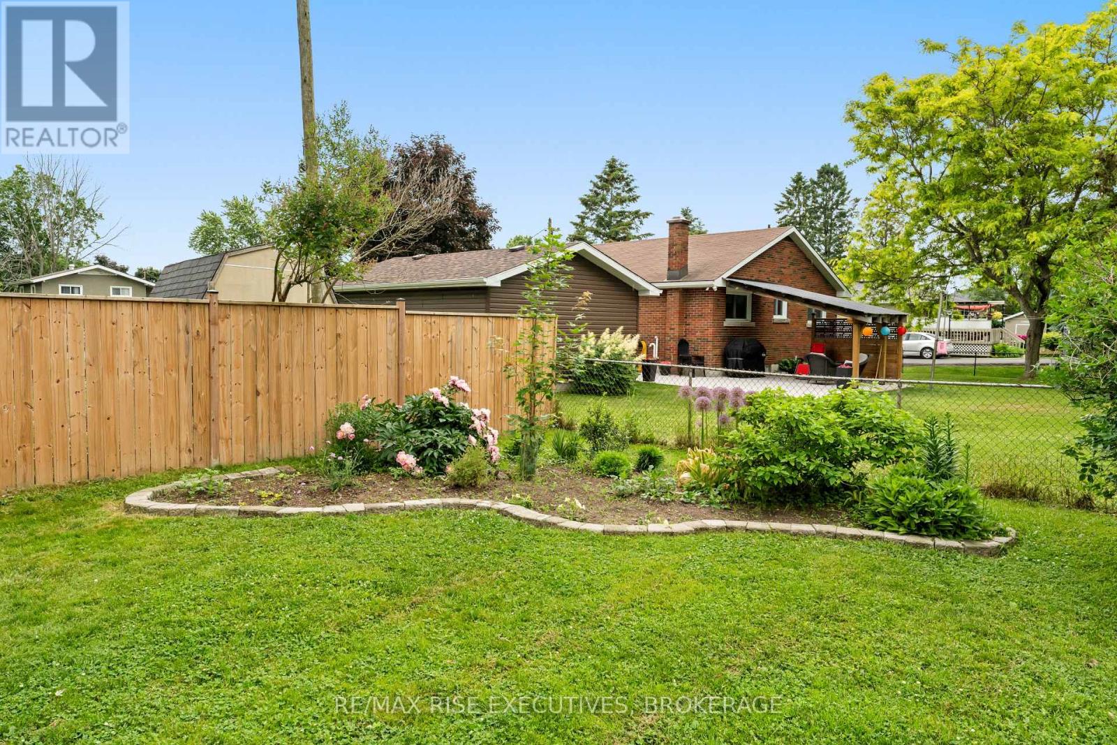 Photo 23 of 1267 Leyton Avenue, Kingston ON