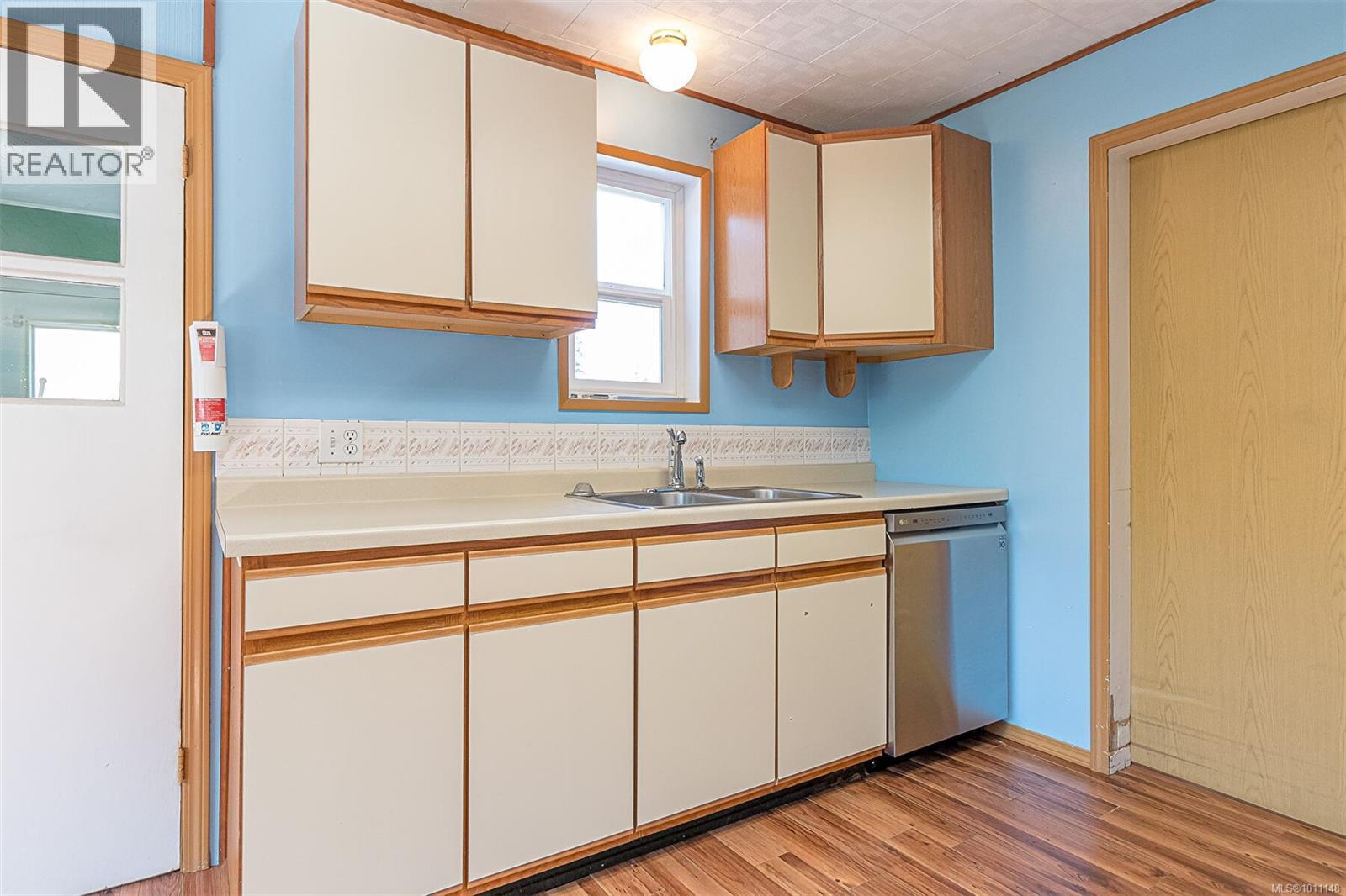 Photo 22 of 402 Symonds St, Ladysmith BC