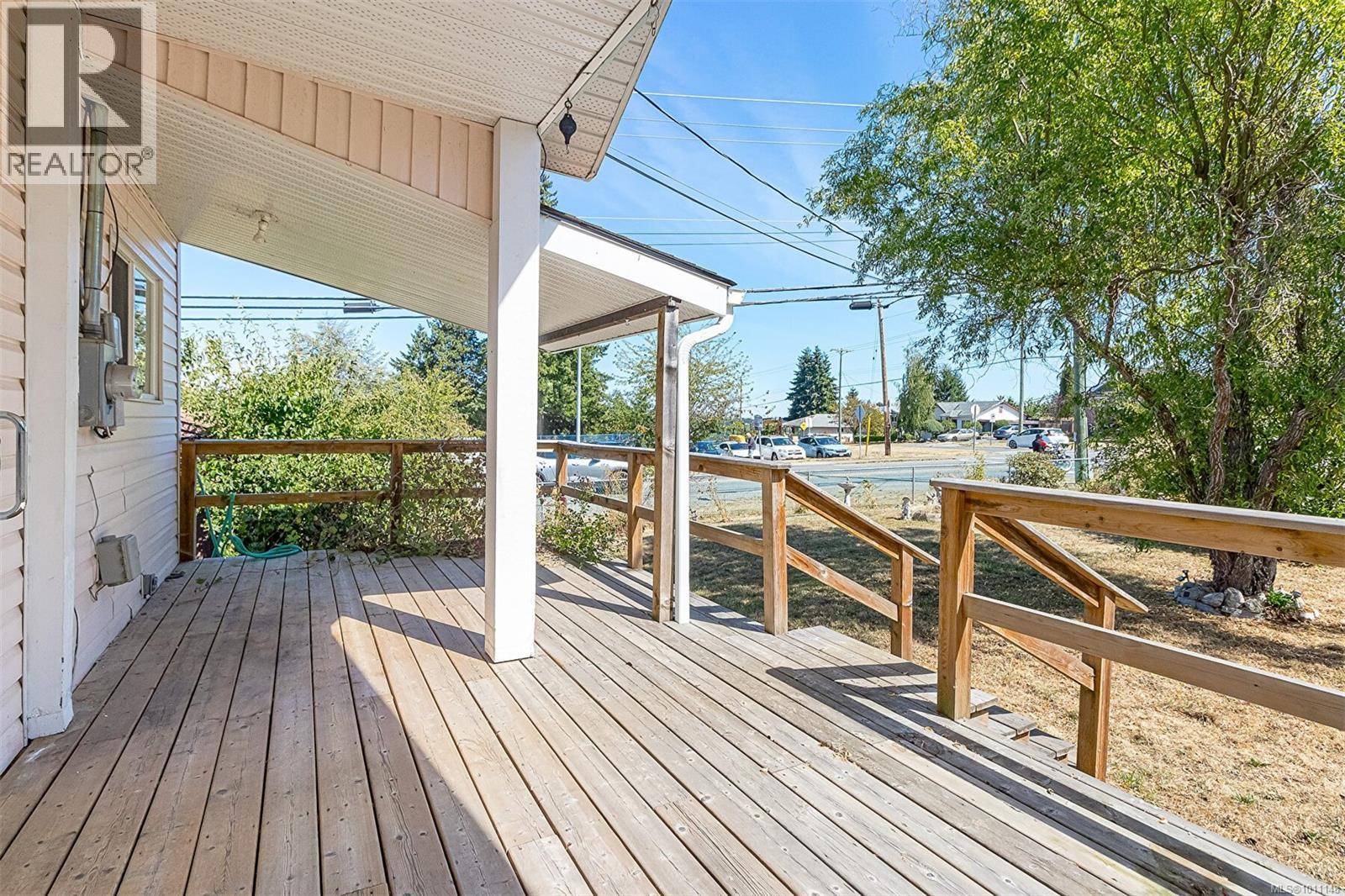 Photo 30 of 402 Symonds St, Ladysmith BC