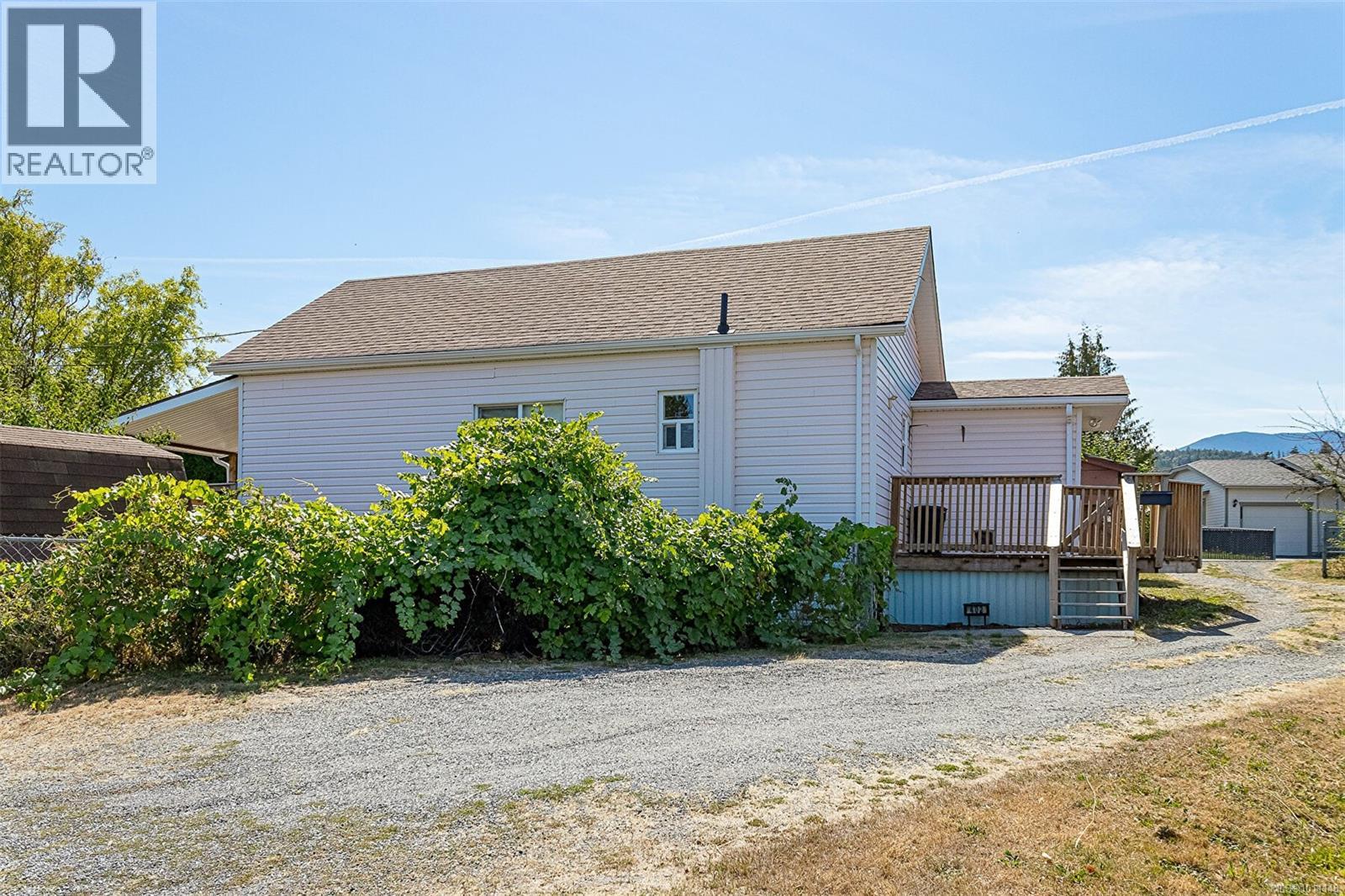 Photo 16 of 402 Symonds St, Ladysmith BC