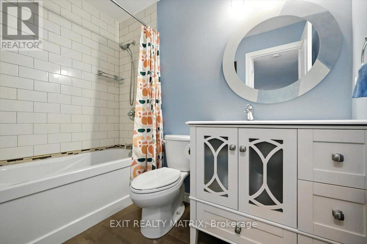 Photo 9 of 108 141 Potts Private, Ottawa ON