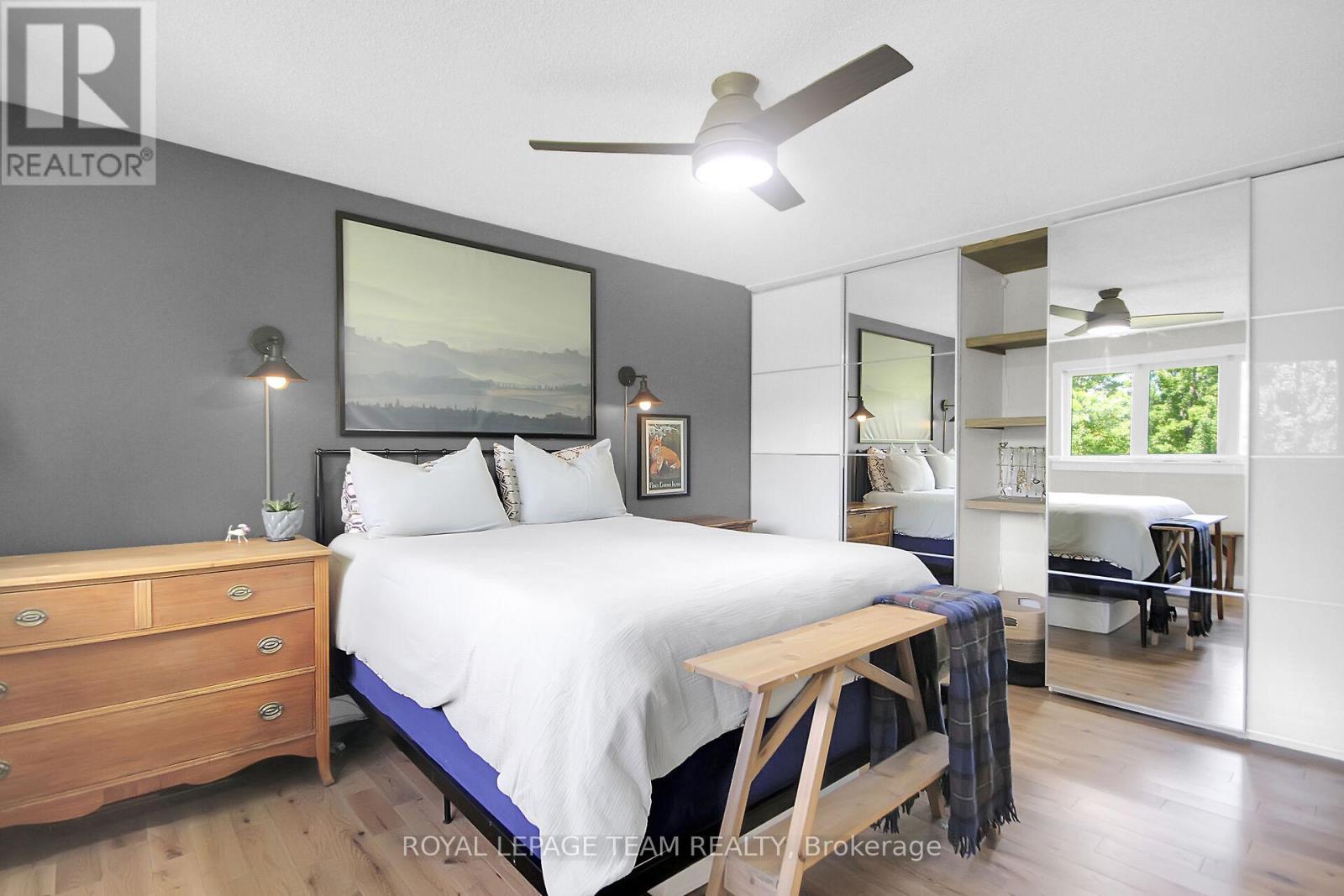 Photo 3 of 7117 Quinnfield Way, Ottawa ON