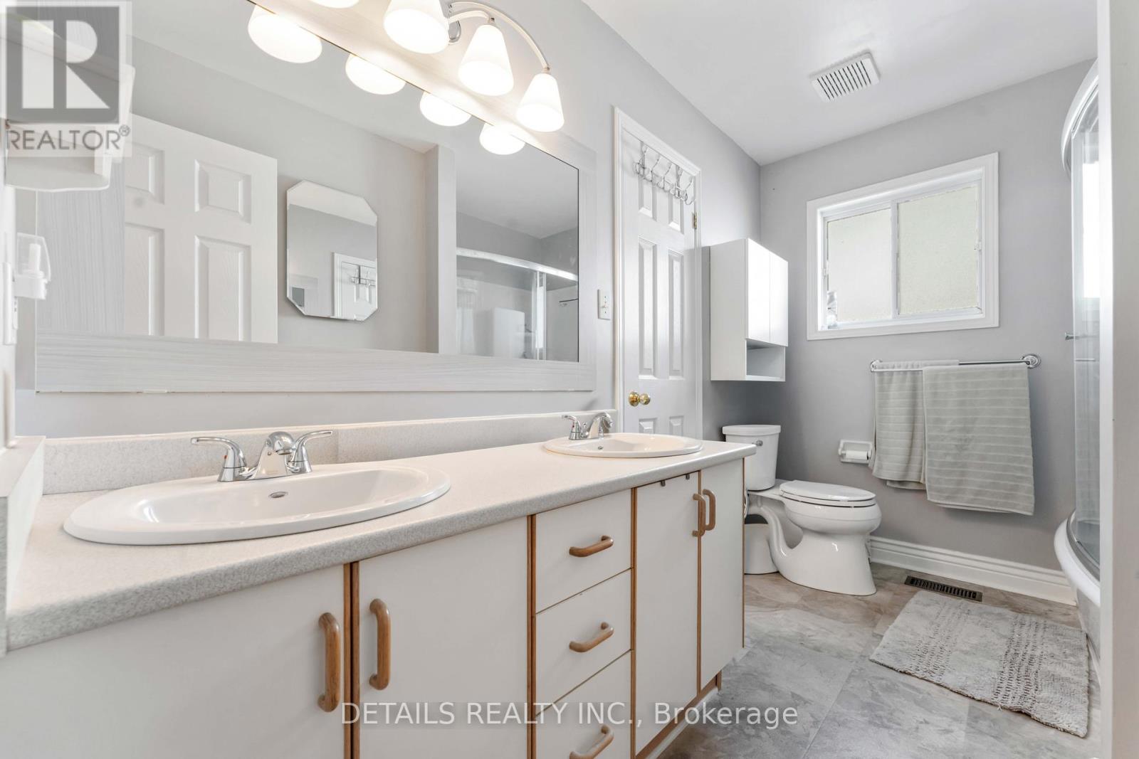 Photo 16 of 12 Henry Goulburn Way, Ottawa ON