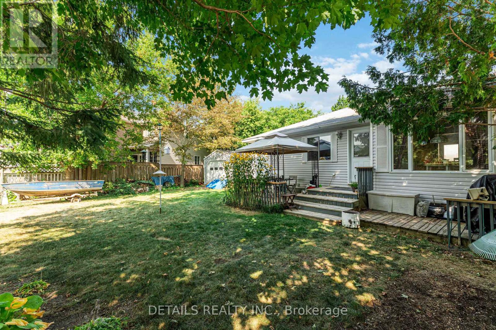 Photo 21 of 12 Henry Goulburn Way, Ottawa ON