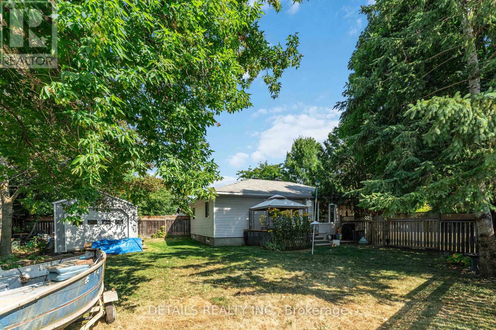 Photo 22 of 12 Henry Goulburn Way, Ottawa ON