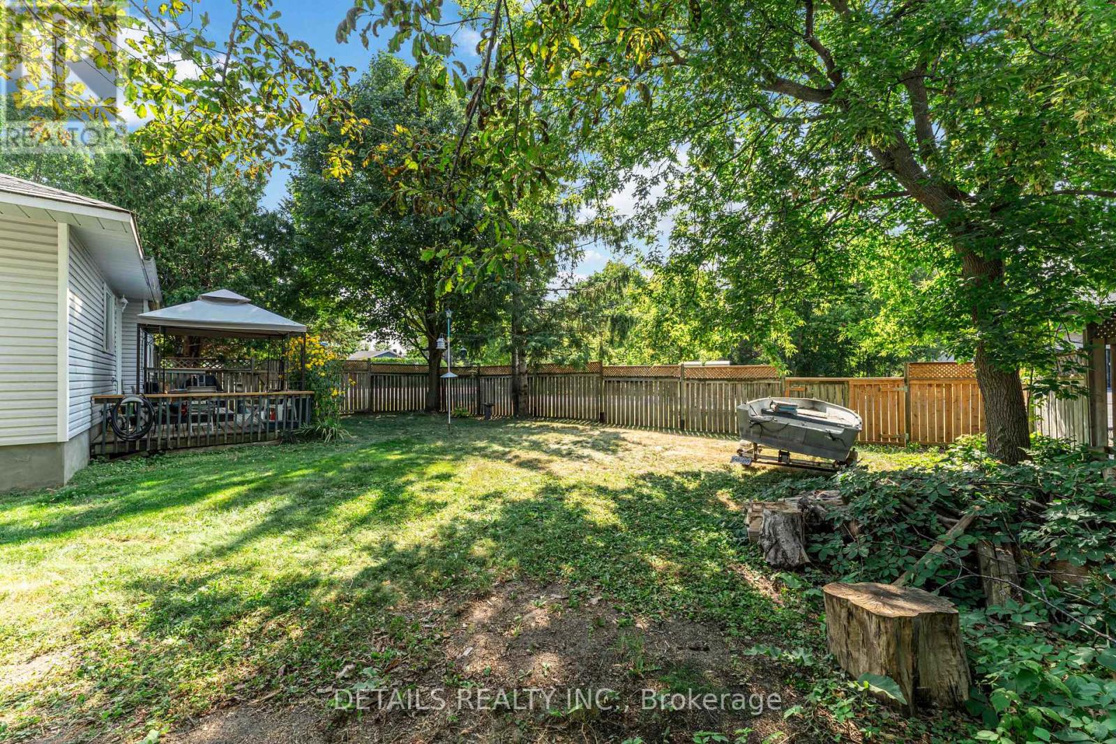 Photo 24 of 12 Henry Goulburn Way, Ottawa ON