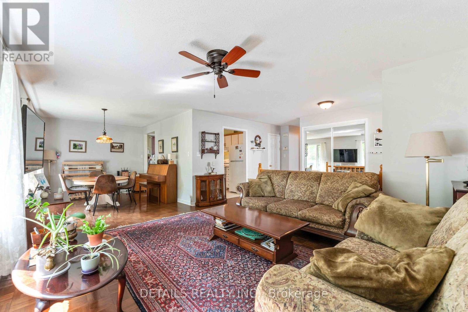 Photo 7 of 12 Henry Goulburn Way, Ottawa ON