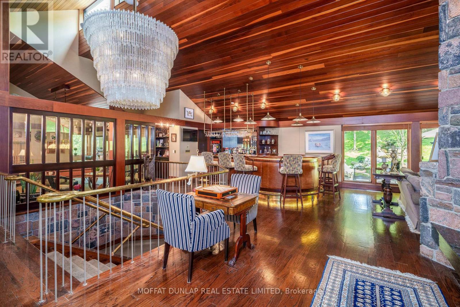 Photo 14 of 20 Woodsend Crescent, Aurora ON