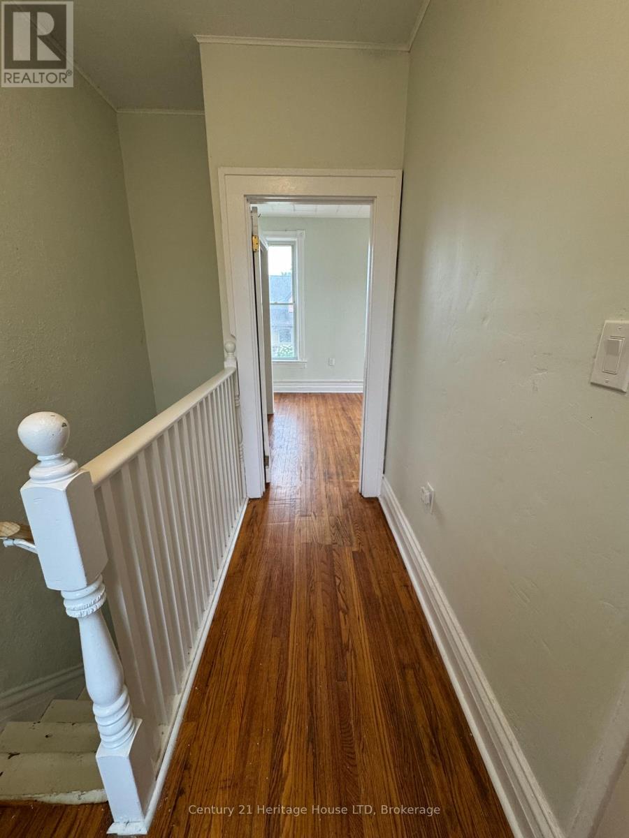 Photo 17 of 4697 Eastwood Crescent, Niagara Falls ON