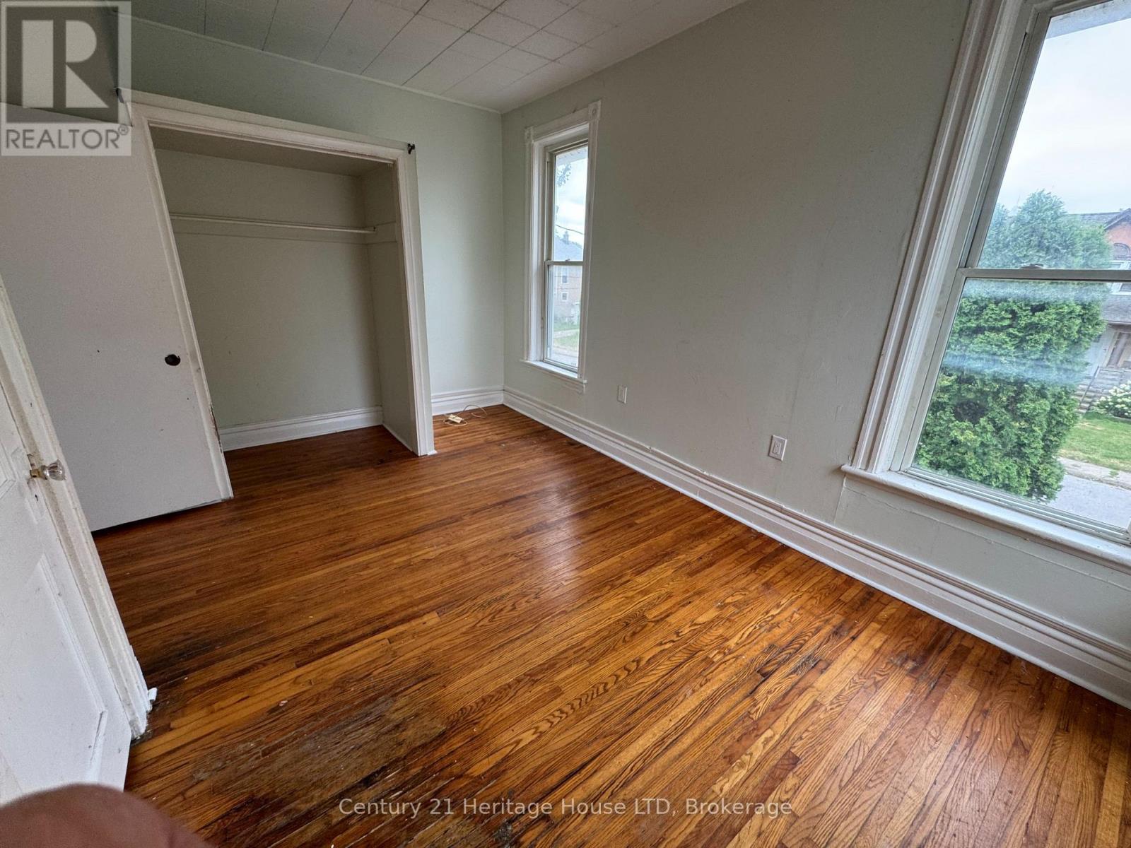 Photo 5 of 4697 Eastwood Crescent, Niagara Falls ON