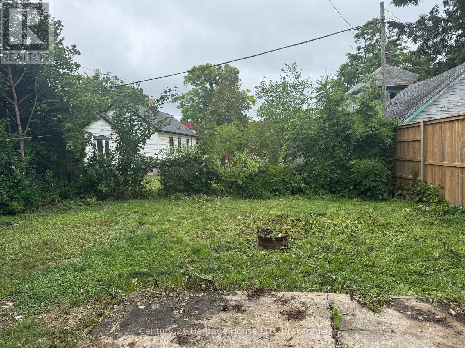 Photo 13 of 4697 Eastwood Crescent, Niagara Falls ON