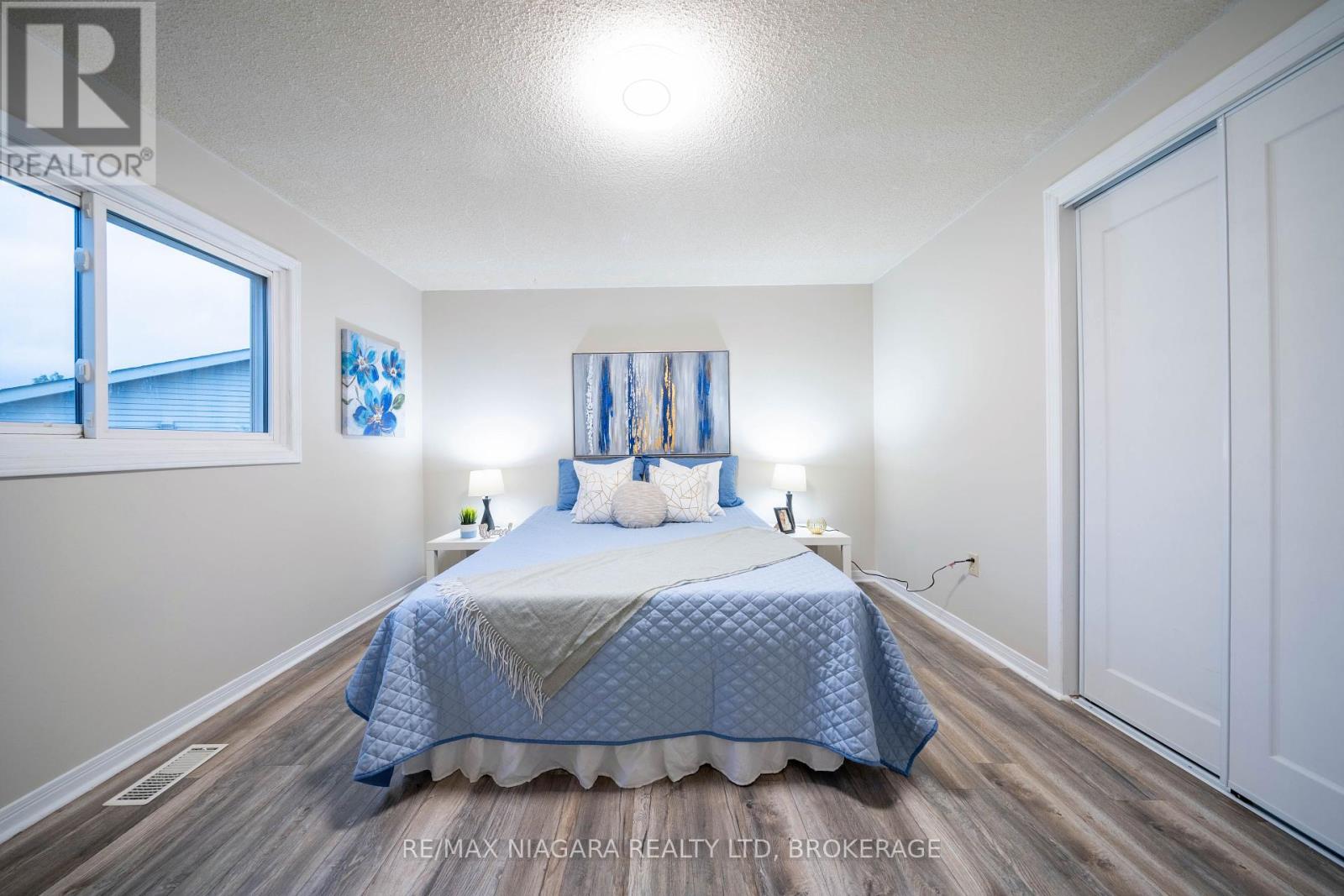 Photo 13 of 36 Baxter Crescent, Thorold ON