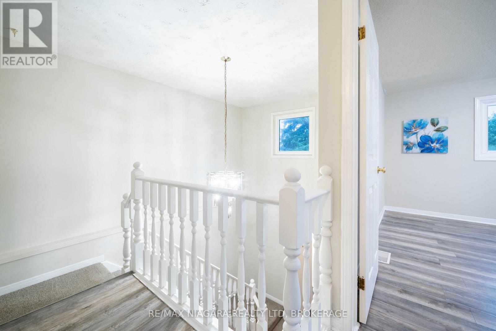 Photo 34 of 36 Baxter Crescent, Thorold ON