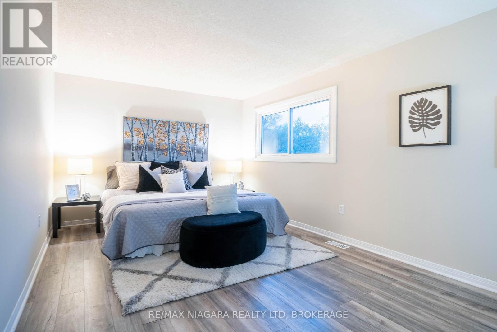 Photo 32 of 36 Baxter Crescent, Thorold ON