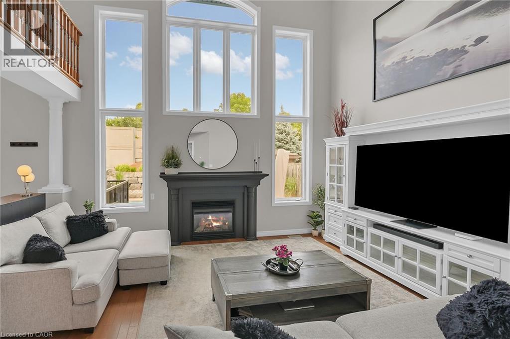 Photo 23 of 60 Gage Street, Grimsby ON
