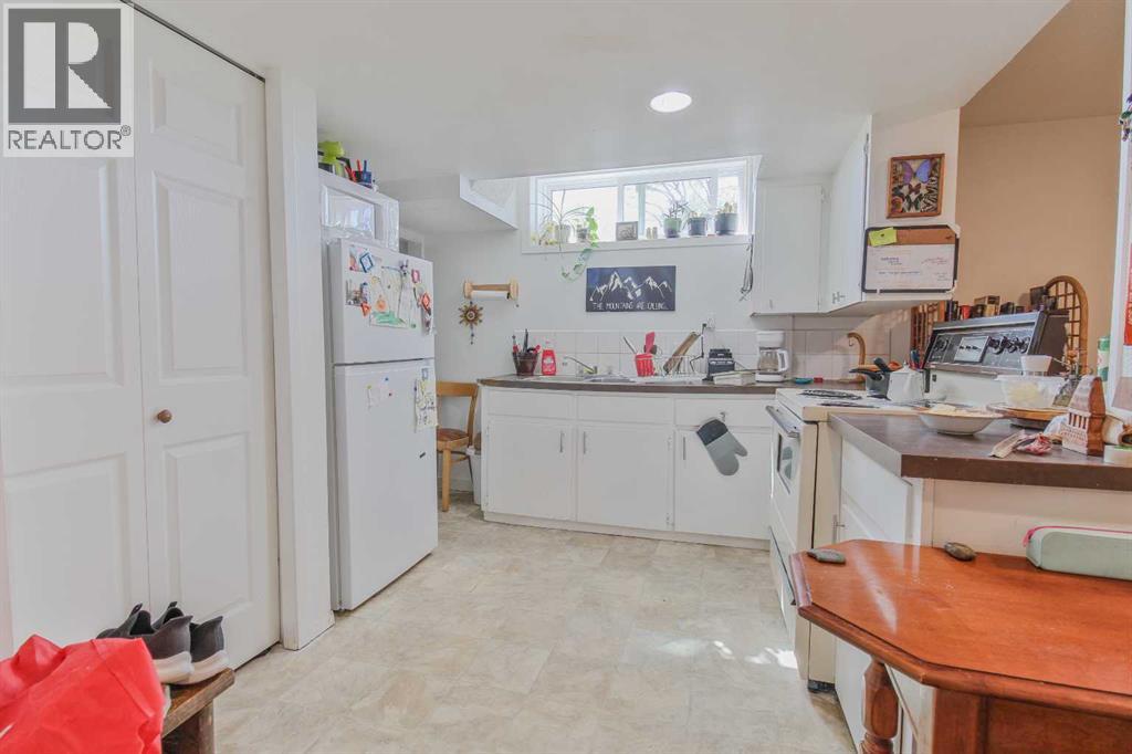Single Family House Bungalow for Sale in  A Street S Victoria Park Lethbridge 