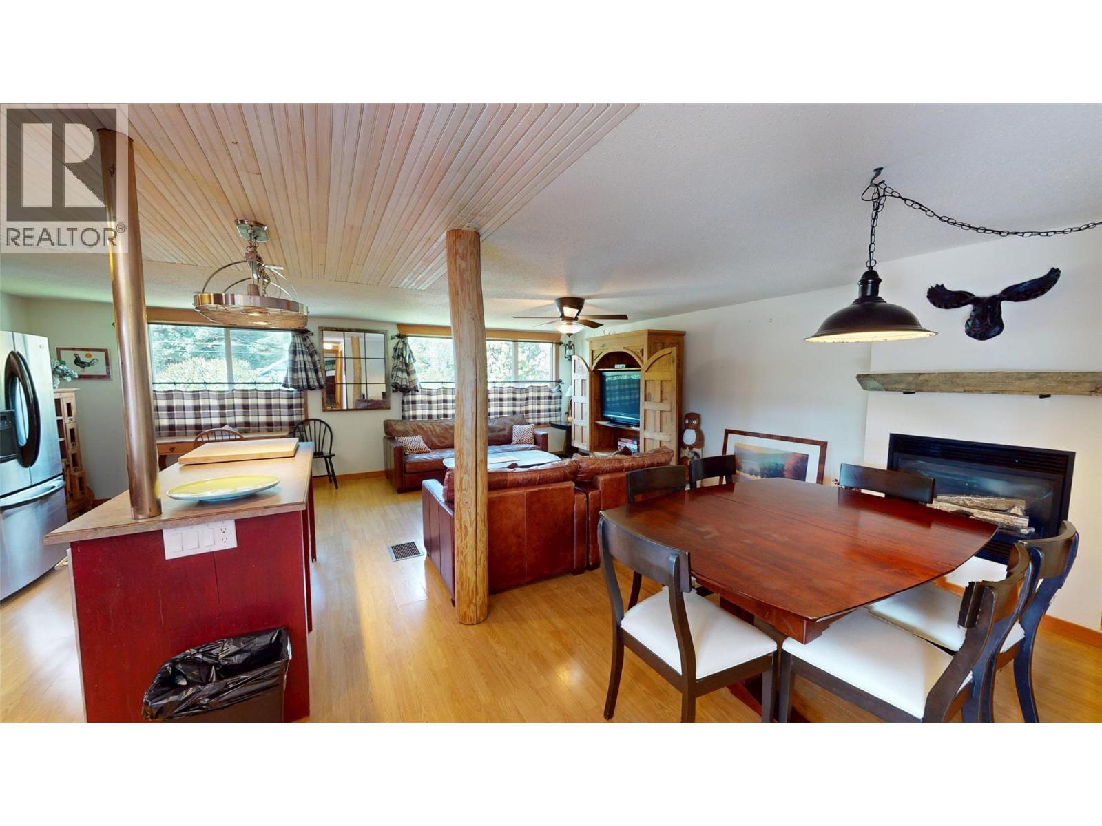 Photo 17 of 1142 10 Avenue, Fernie BC