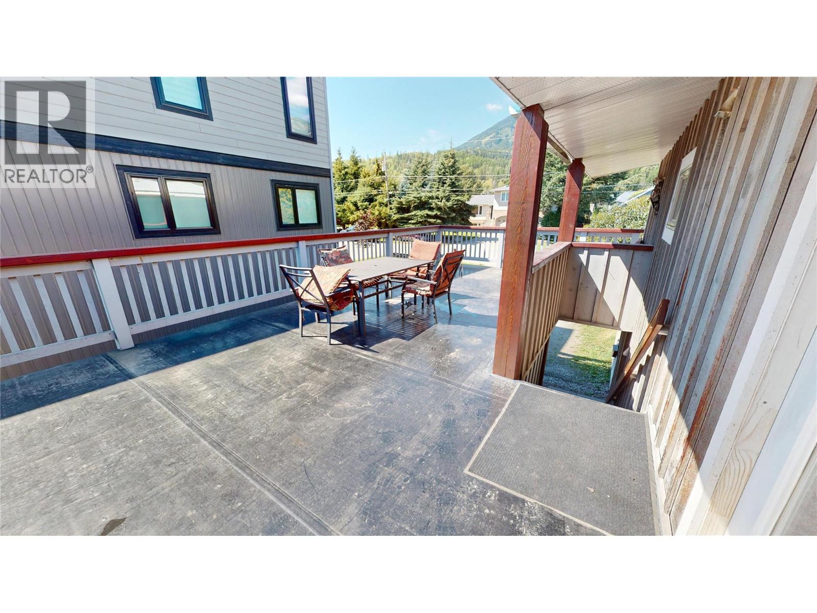 Photo 1 of 1142 10 Avenue, Fernie BC