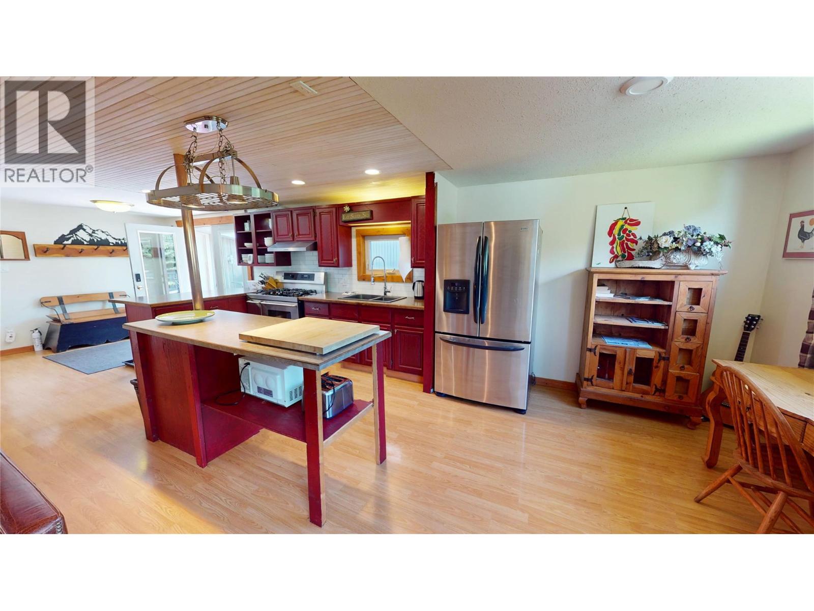 Photo 11 of 1142 10 Avenue, Fernie BC