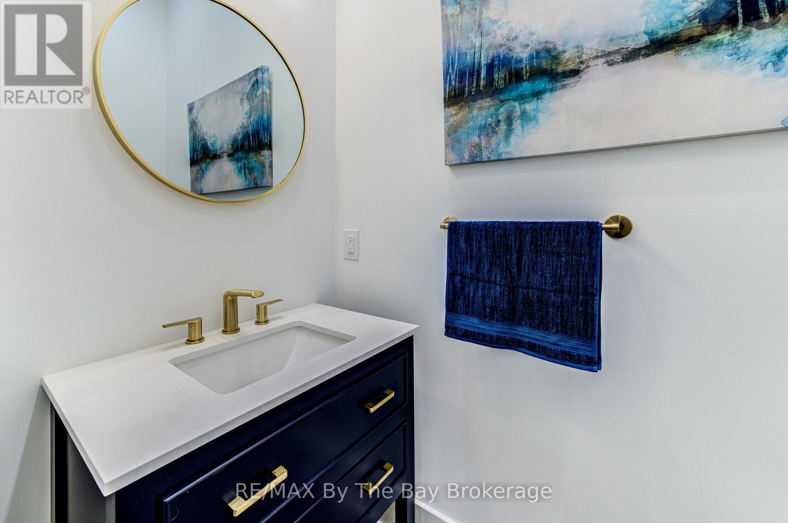 Photo 8 of 95 Spruce Street, Tiny ON