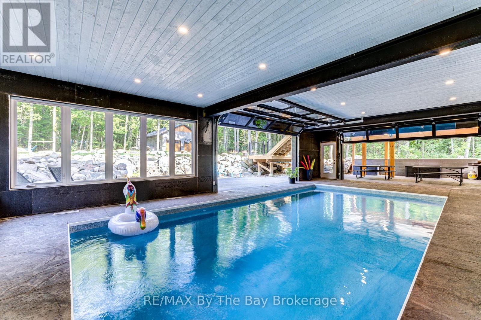 Photo 25 of 95 Spruce Street, Tiny ON