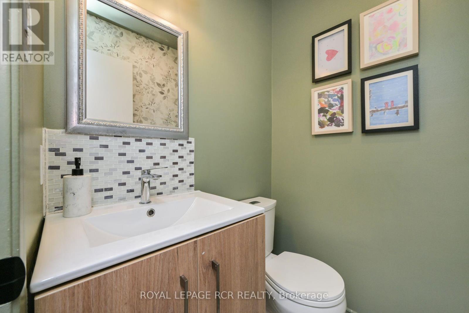 Photo 13 of 230 Beechfield Crescent, Orangeville ON