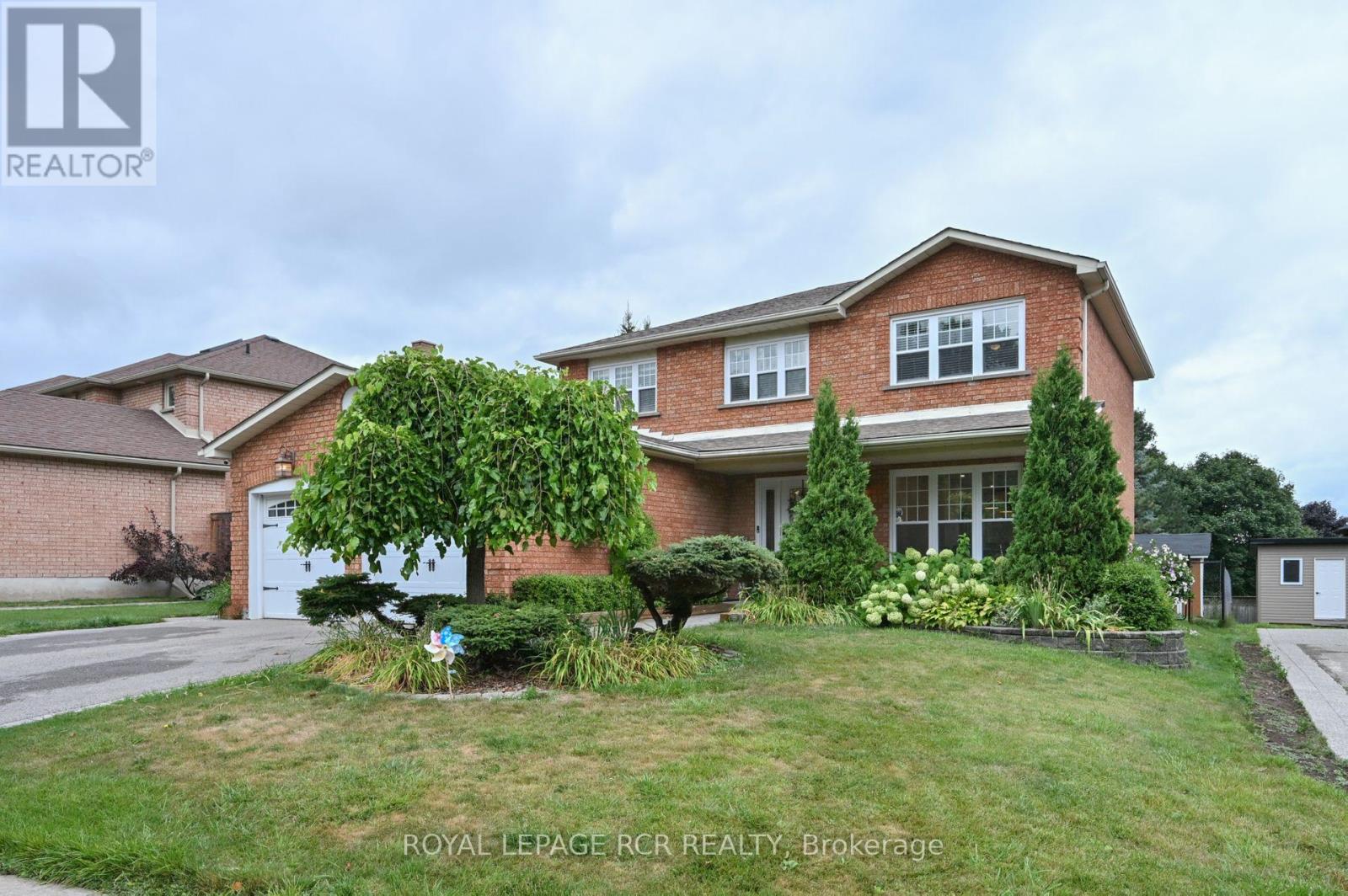 Photo 34 of 230 Beechfield Crescent, Orangeville ON
