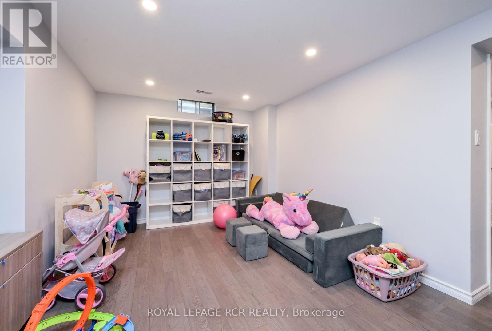 Photo 2 of 230 Beechfield Crescent, Orangeville ON