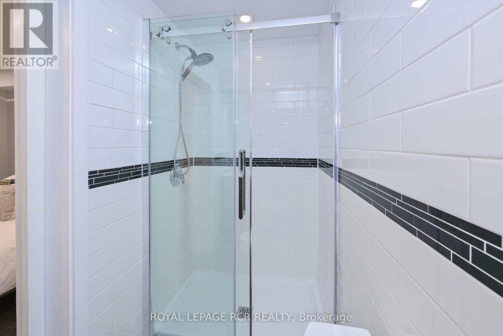Photo 36 of 230 Beechfield Crescent, Orangeville ON