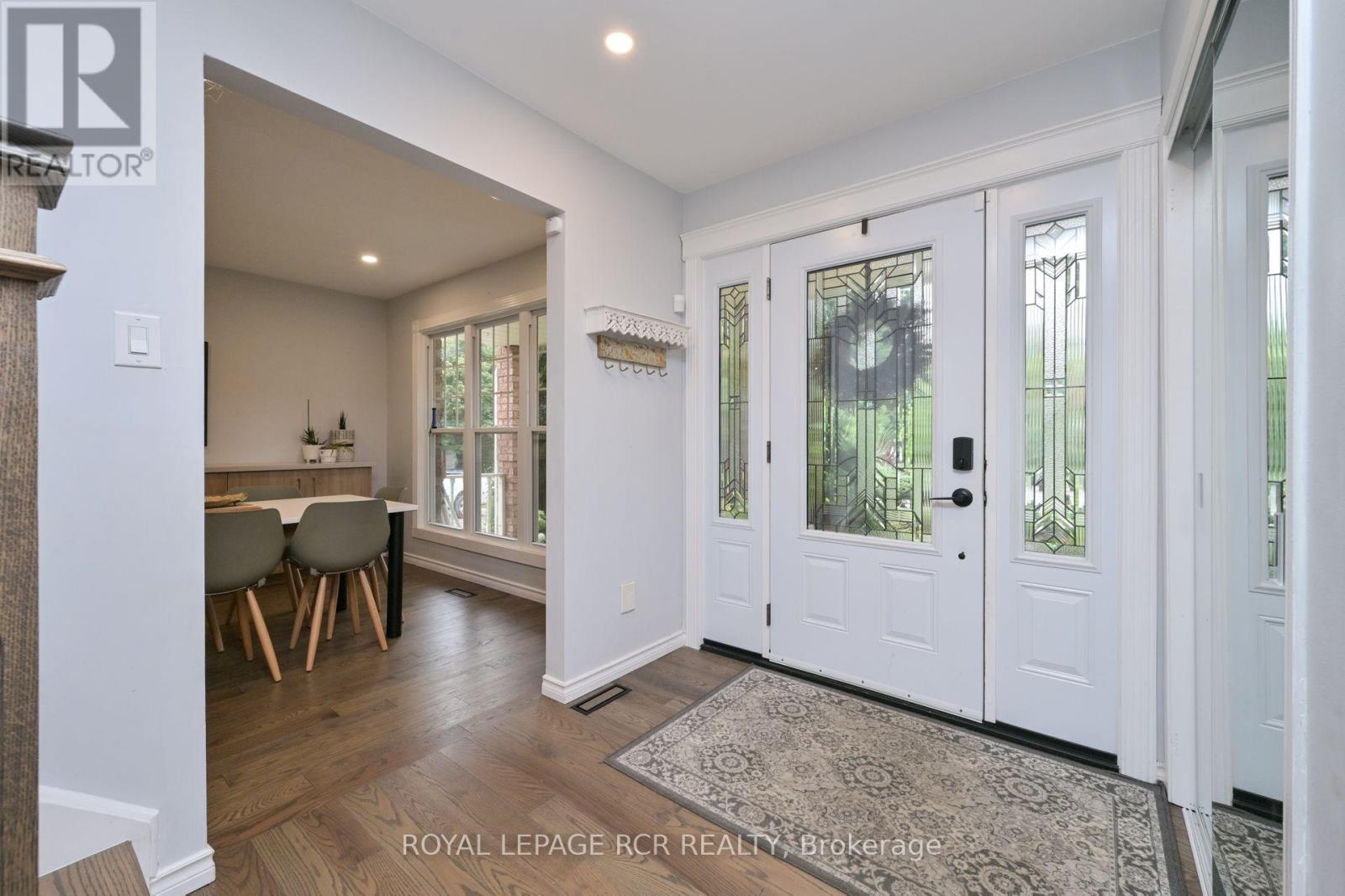 Photo 9 of 230 Beechfield Crescent, Orangeville ON