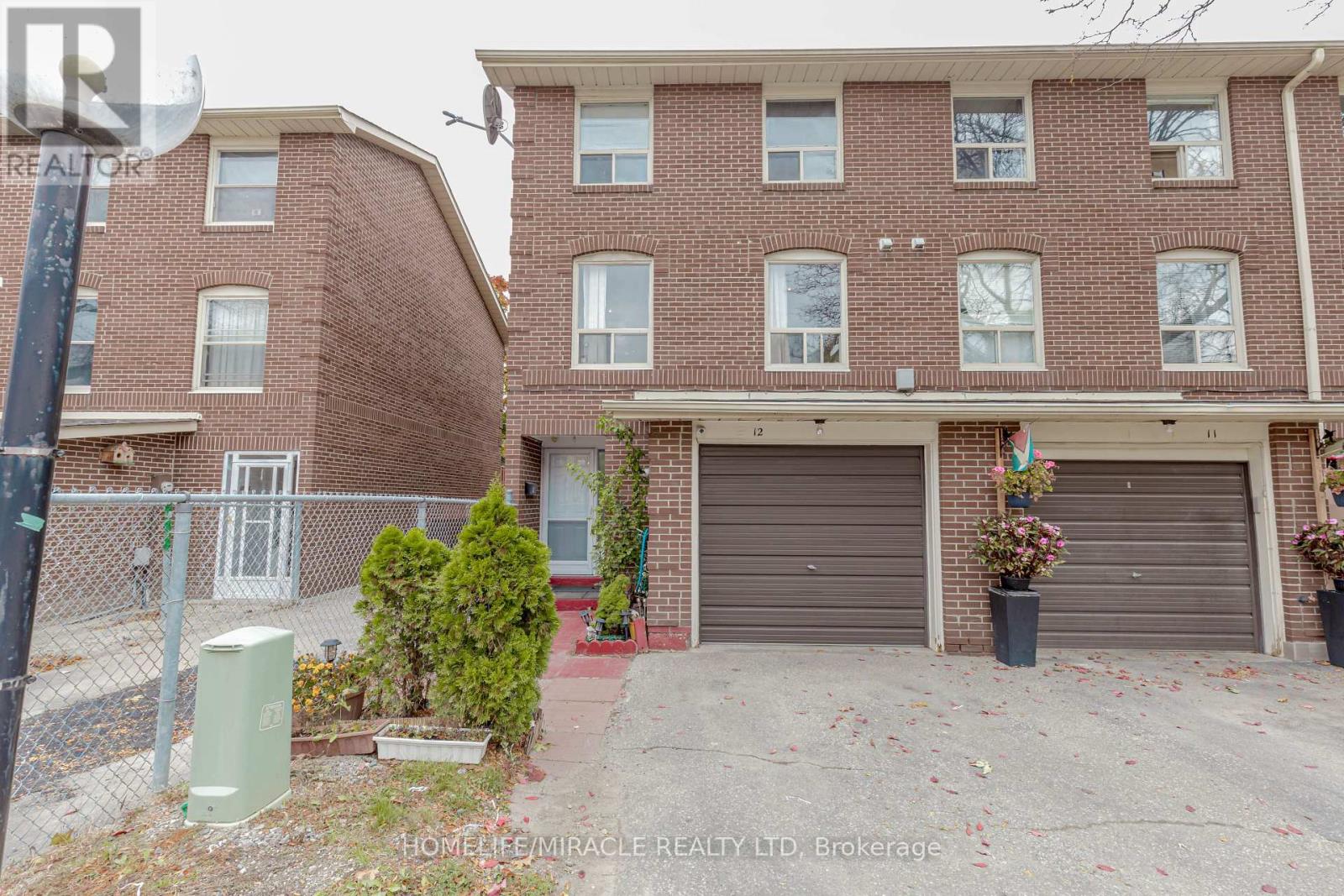 Photo 1 of 12 12 Eden Park Drive, Brampton ON