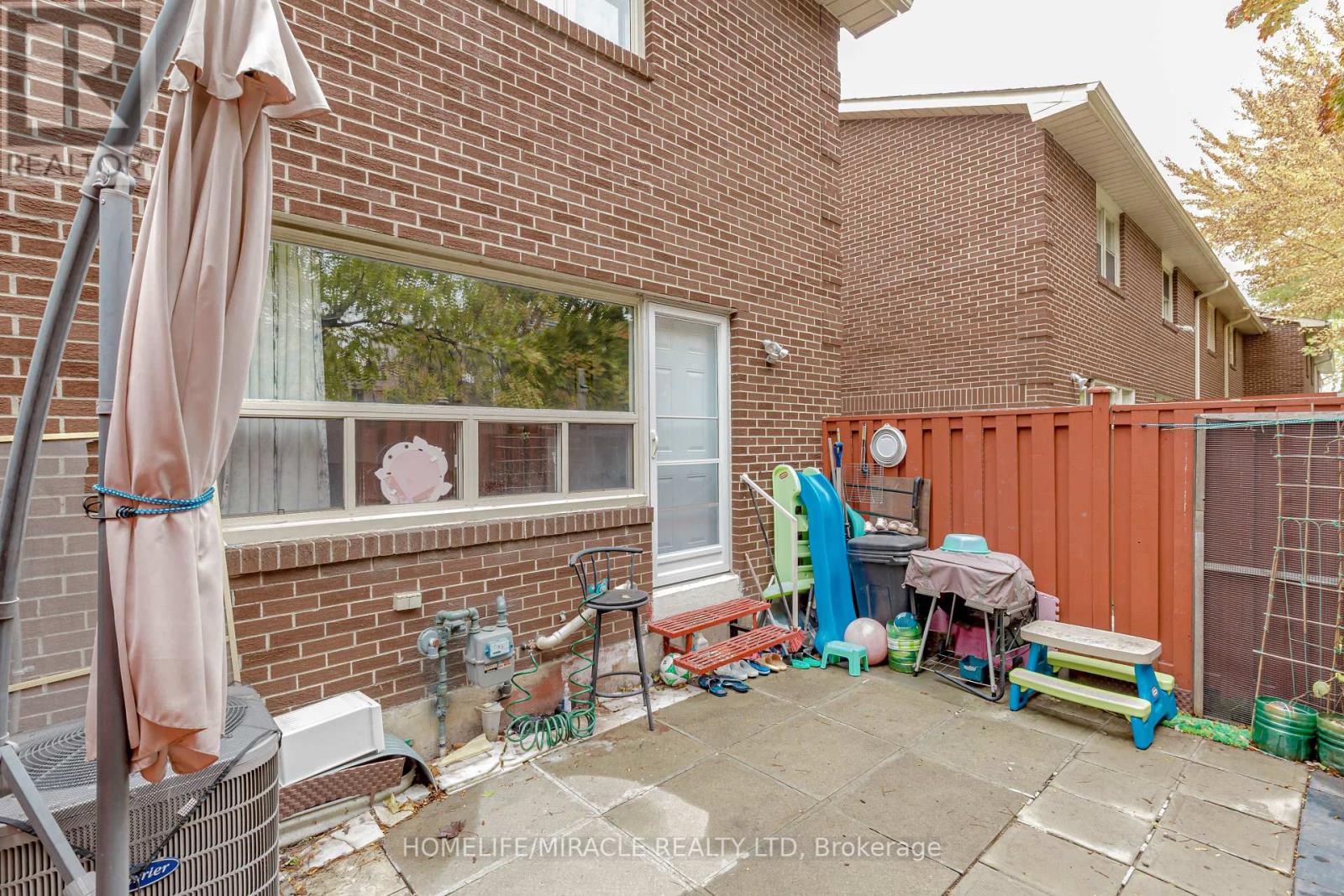 Photo 27 of 12 12 Eden Park Drive, Brampton ON