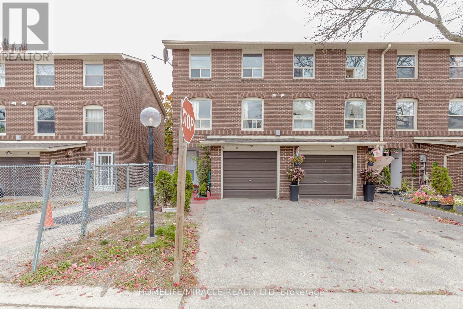 Photo 34 of 12 12 Eden Park Drive, Brampton ON