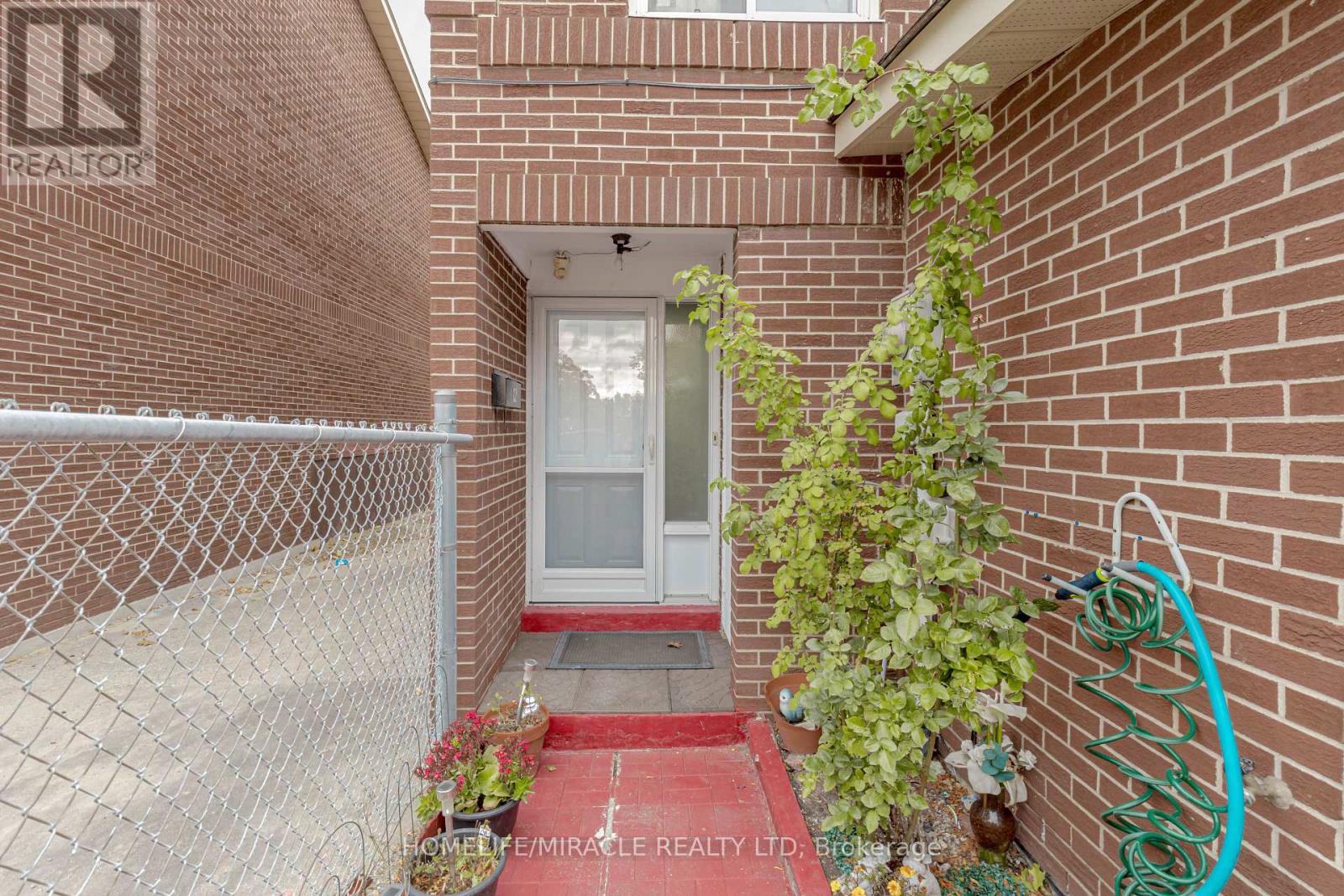 Photo 36 of 12 12 Eden Park Drive, Brampton ON