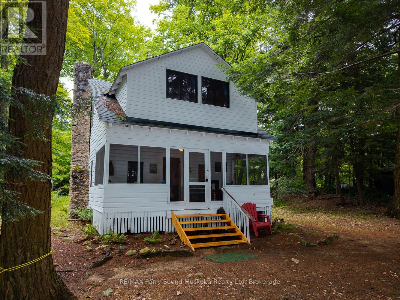 Photo 6 of 897 172 Wa Horseshoe Lake, Seguin ON