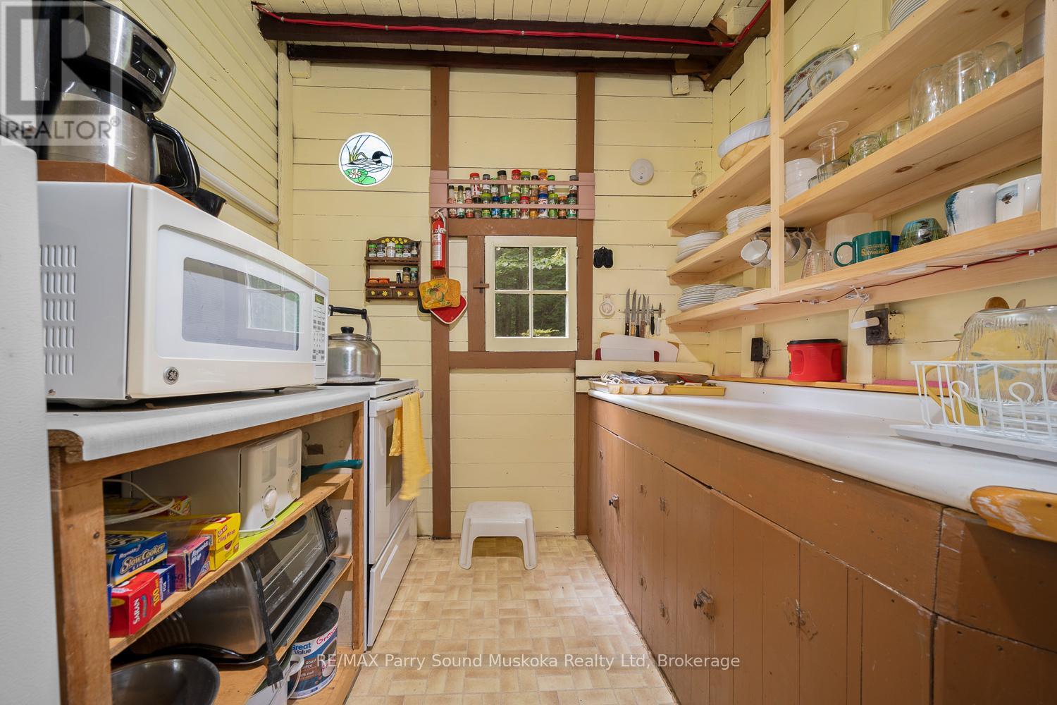 Photo 17 of 897 172 Wa Horseshoe Lake, Seguin ON