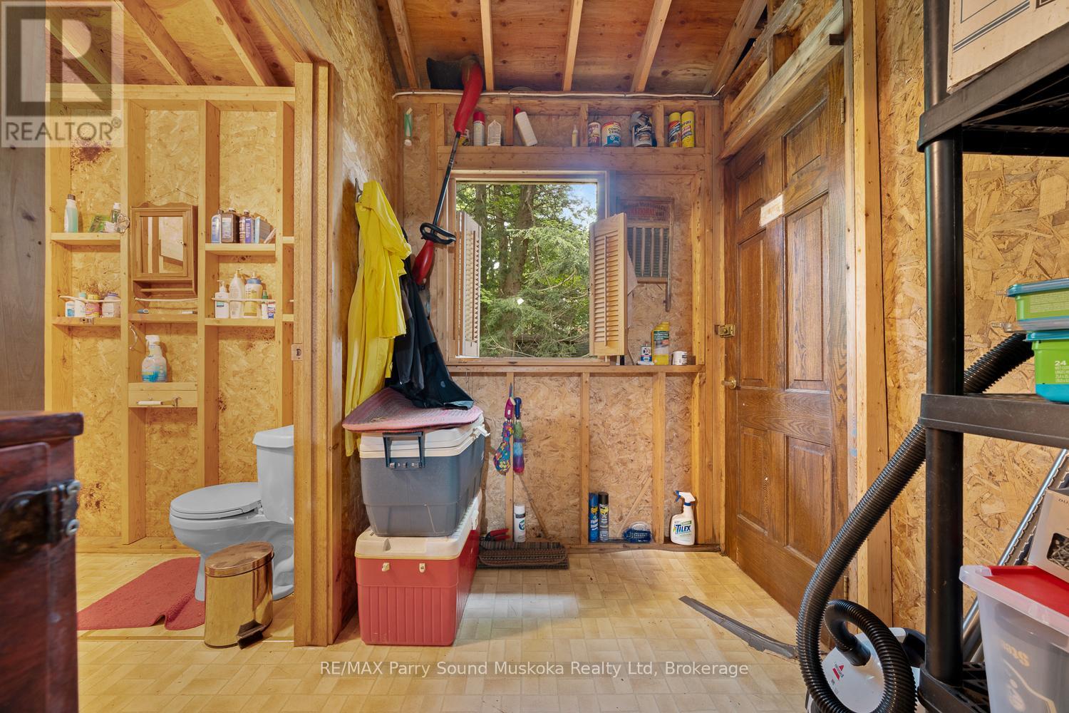 Photo 29 of 897 172 Wa Horseshoe Lake, Seguin ON
