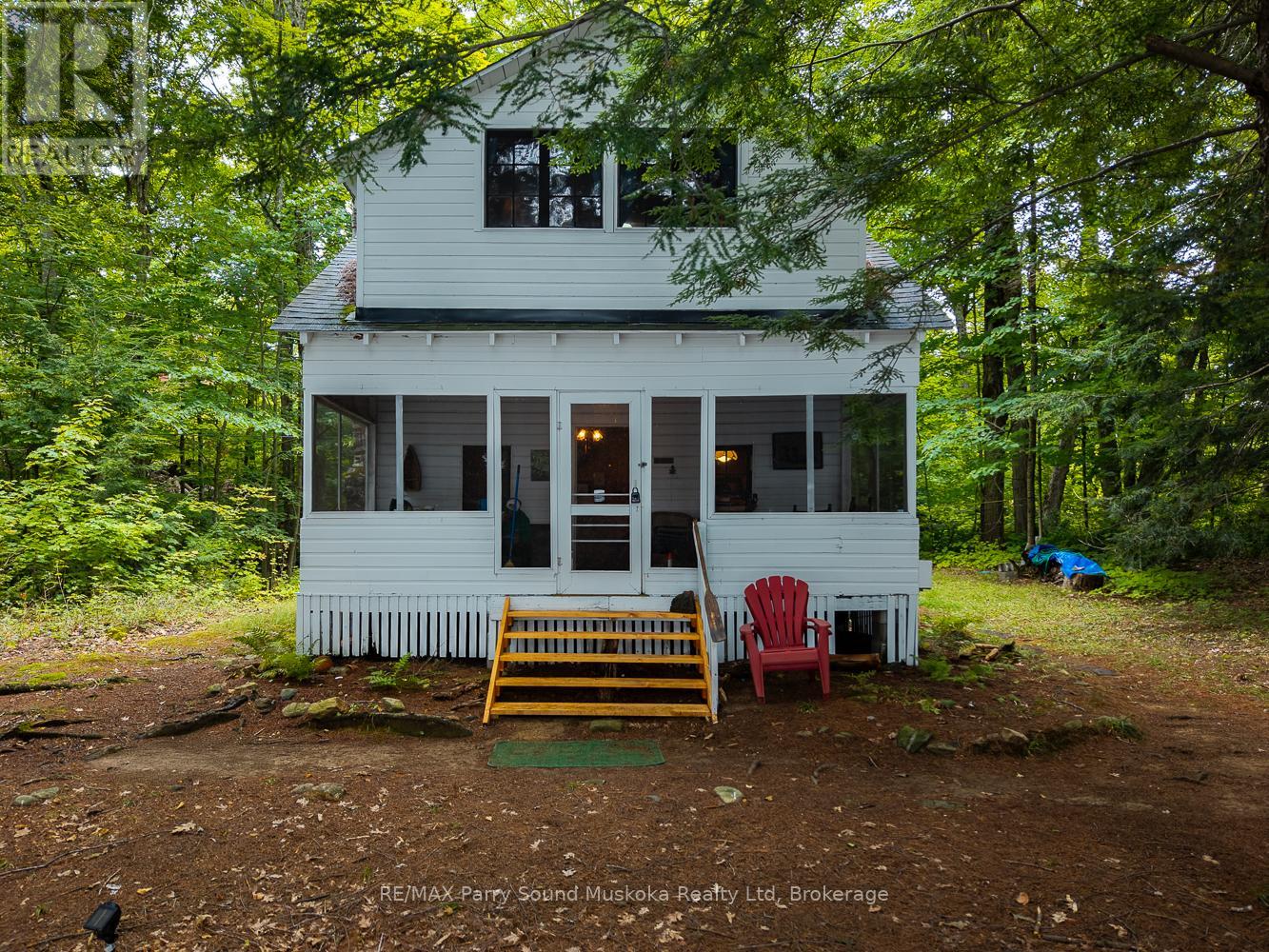 Photo 34 of 897 172 Wa Horseshoe Lake, Seguin ON