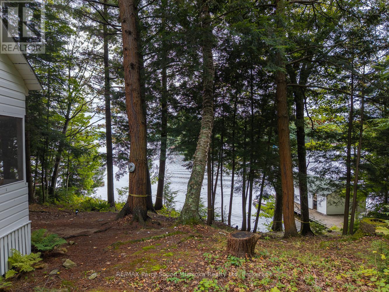 Photo 11 of 897 172 Wa Horseshoe Lake, Seguin ON