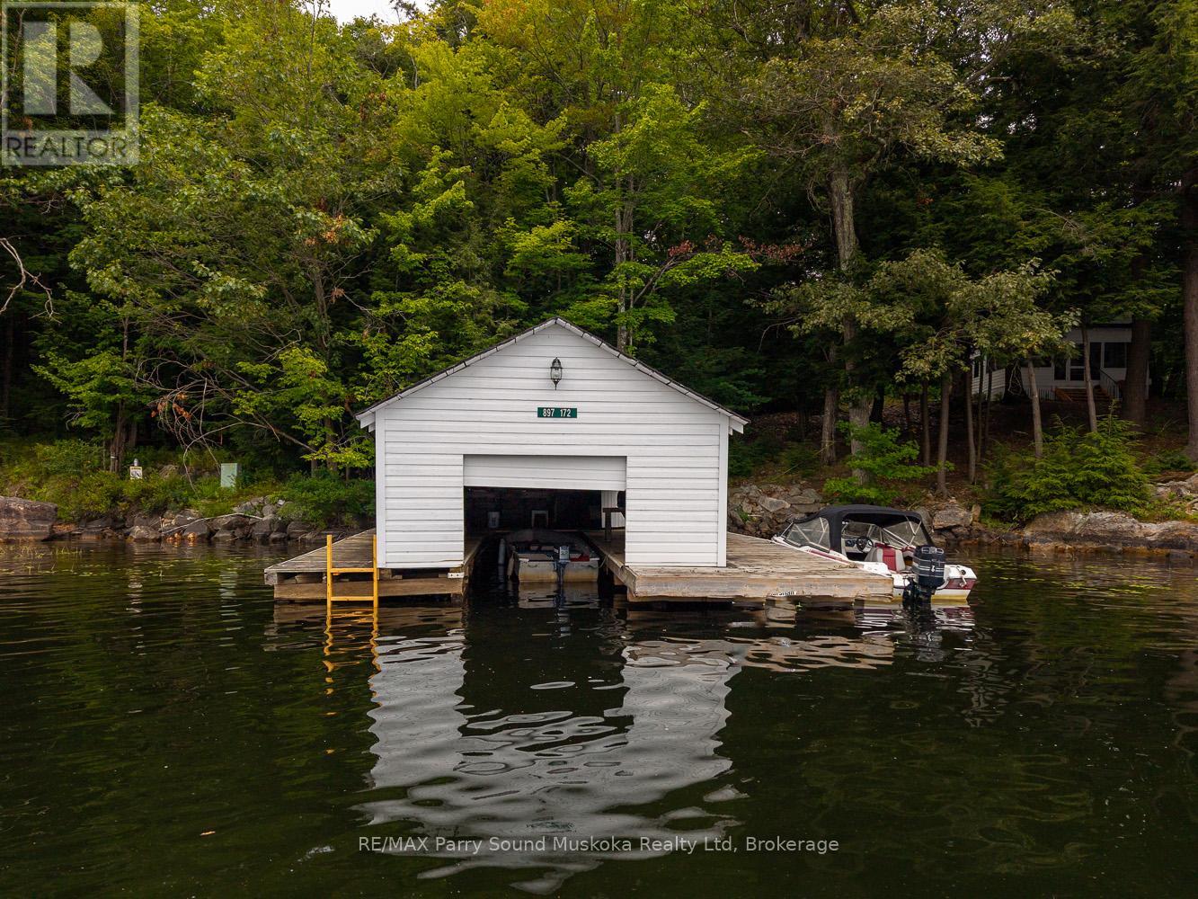 Photo 5 of 897 172 Wa Horseshoe Lake, Seguin ON