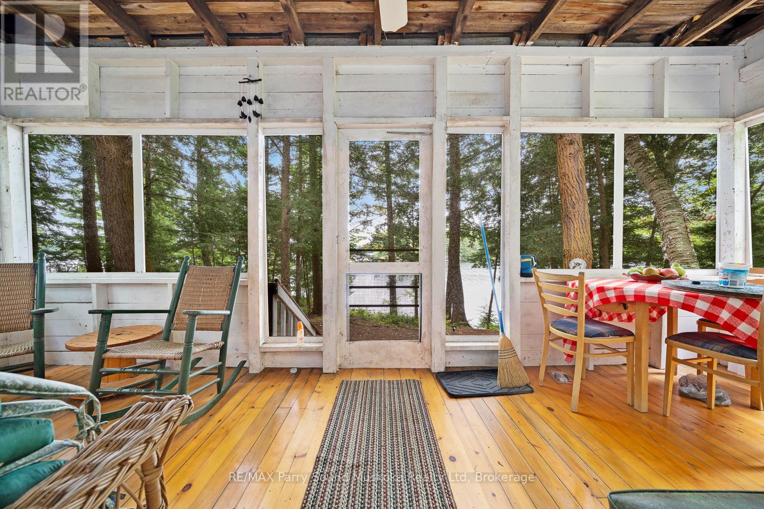 Photo 33 of 897 172 Wa Horseshoe Lake, Seguin ON