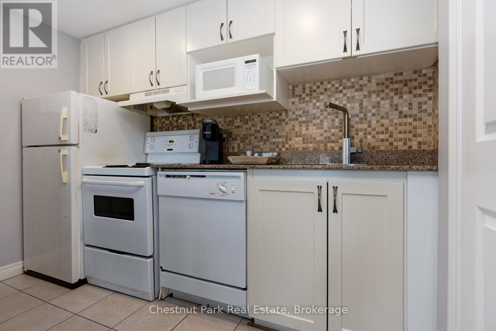 Photo 10 of 406 796468 Grey Road 19, Blue Mountains ON