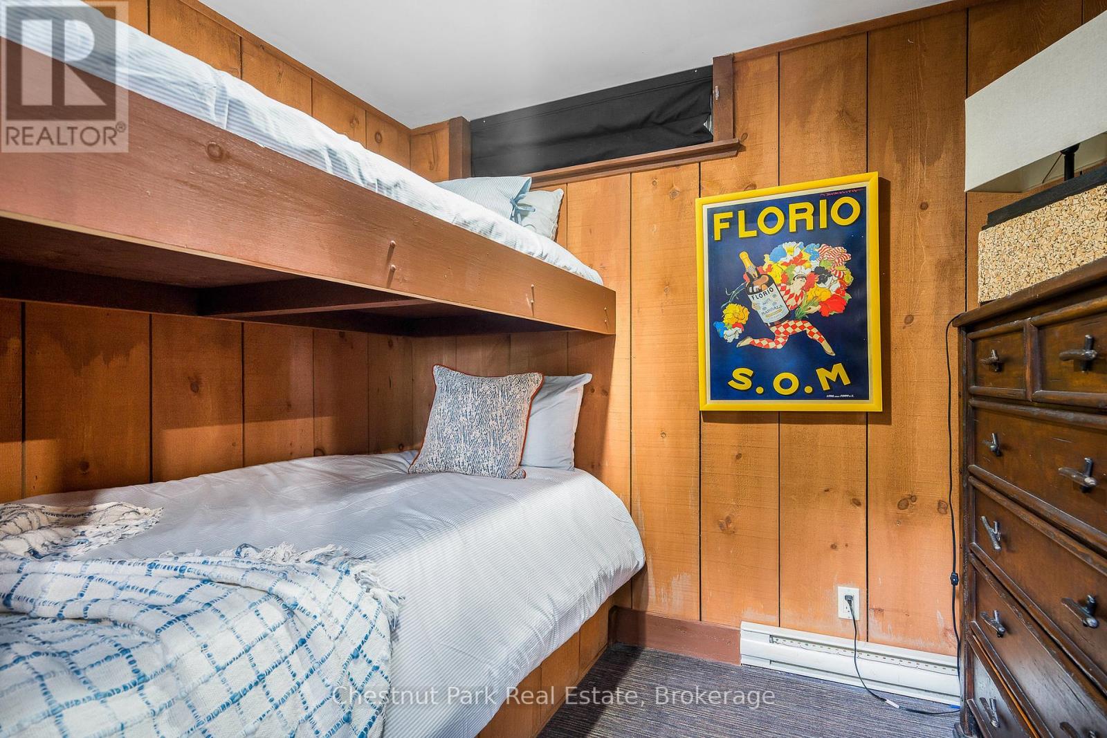 Photo 22 of 146 Chamonix Crescent, Blue Mountains ON