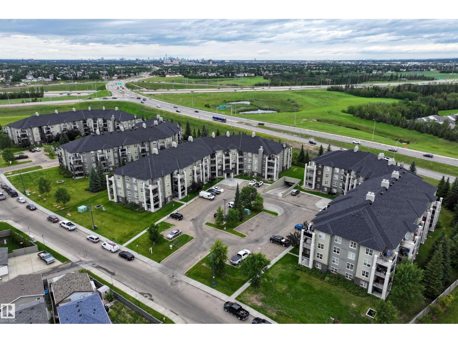 Photo 3 of 311 622 Mcallister Lo Sw, Edmonton AB