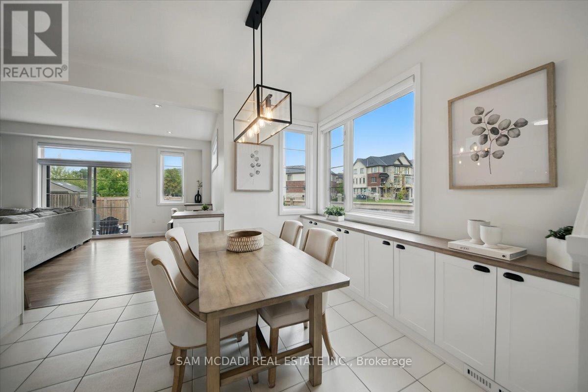 Photo 8 of 4 Rouley Lane, Hamilton ON